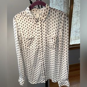 WHBM l subtle floral button down blouse